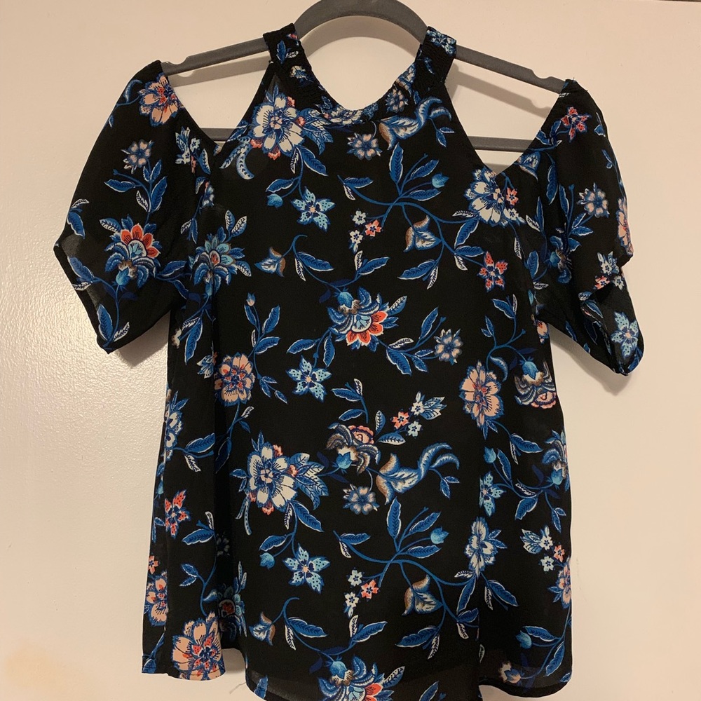 Women’s blouse
